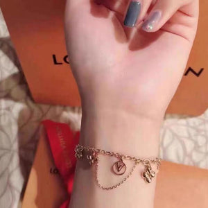 New fashion four-leaf clover bracelet