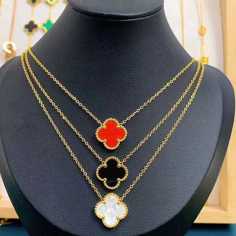 2023 New Fashion Clover Necklace