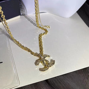 Luxury Fashion Diamond Pendant Necklace